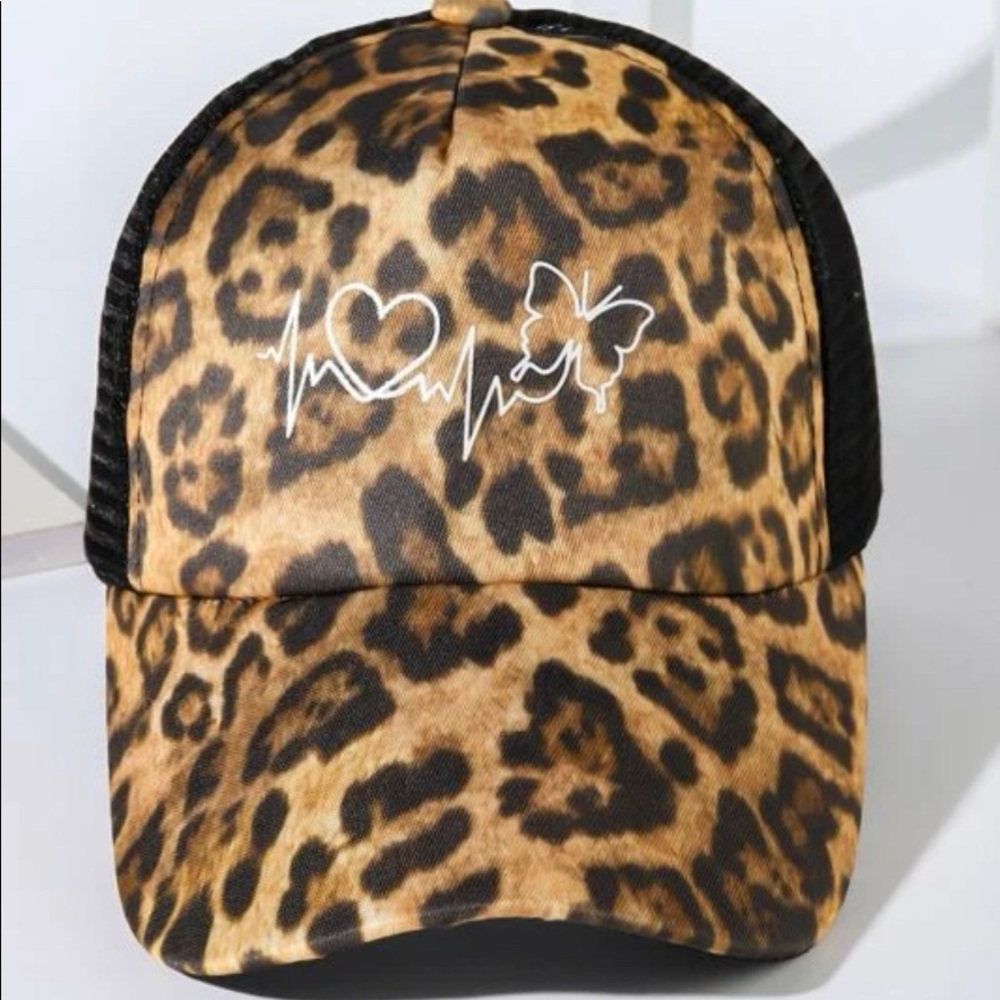 NEW Leopard Print Cap 🐆
